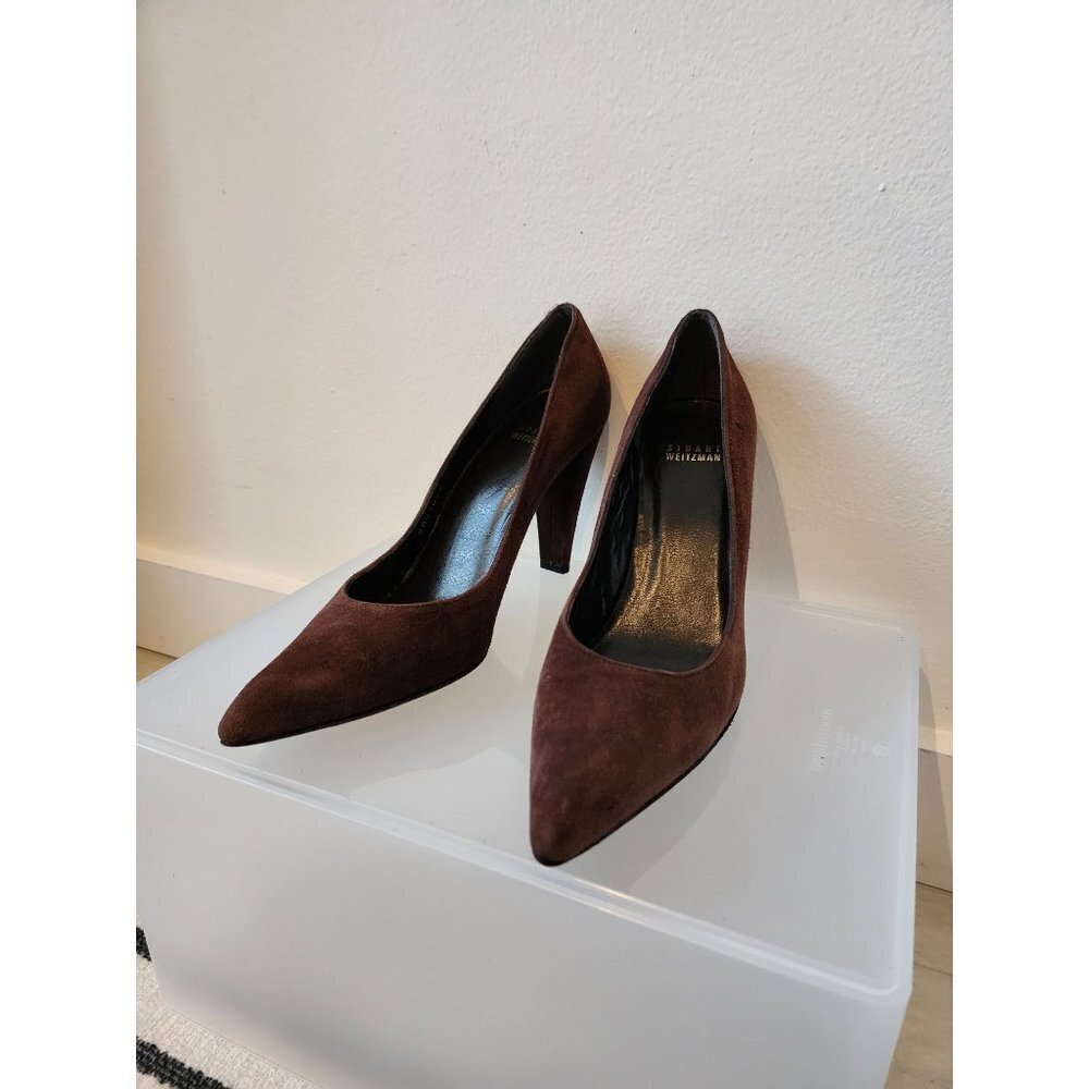 Stuart Weitzman Heels, Dark Brown Suede, Size 7.5